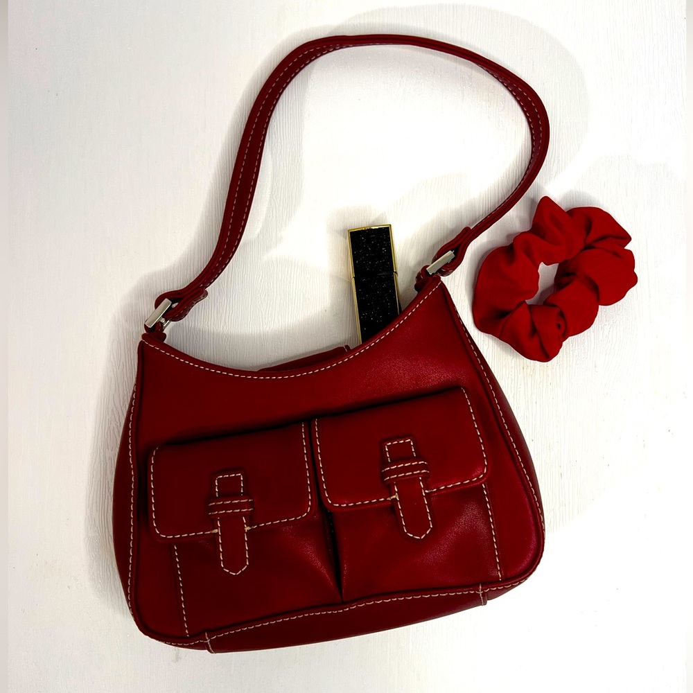 Bag red color so cool
